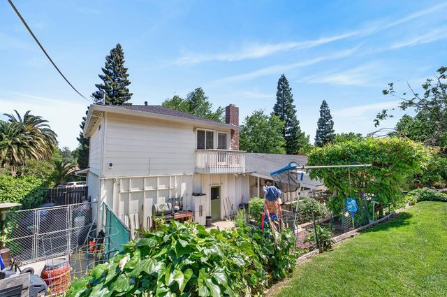 4225 Brookhill Dr, Fair Oaks, CA 95628