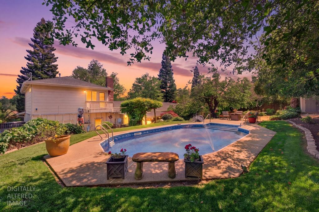 4225 Brookhill Dr, Fair Oaks, CA 95628