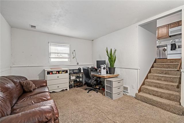 9402 W 48th Terrace, Shawnee, KS 66203