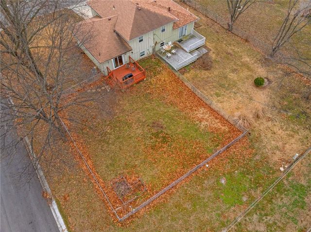 9402 W 48th Terrace, Shawnee, KS 66203