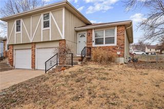 9402 W 48th Terrace, Shawnee, KS 66203