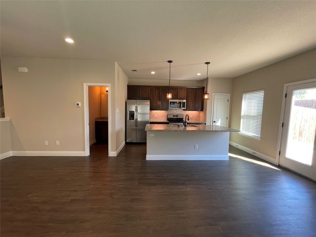 805 Jameson Street, Weatherford, TX 76086