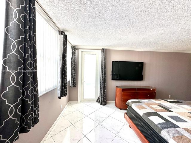 1904 S Ocean Dr 701, Hallandale Beach, FL 33009