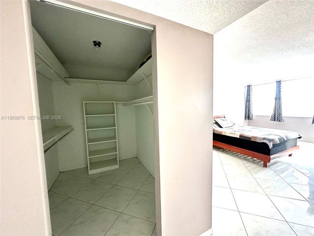 1904 S Ocean Dr 701, Hallandale Beach, FL 33009