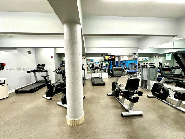 1904 S Ocean Dr 701, Hallandale Beach, FL 33009