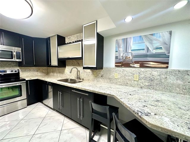 1904 S Ocean Dr 701, Hallandale Beach, FL 33009