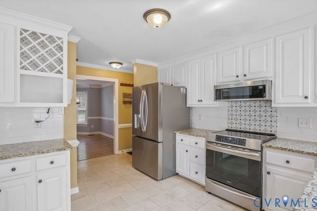 8806 Thornton Heath Dr, Chesterfield, VA 23832