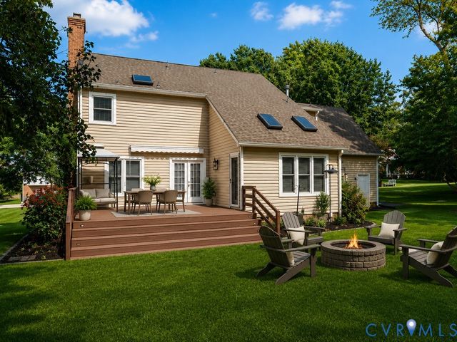 8806 Thornton Heath Dr, Chesterfield, VA 23832