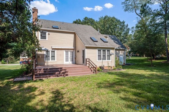 8806 Thornton Heath Dr, Chesterfield, VA 23832