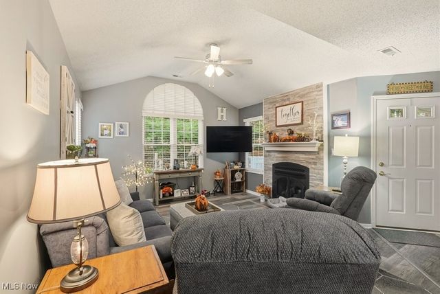 30 Newton Square Drive 3, Canfield, OH 44406