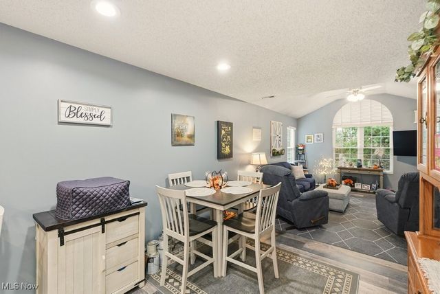 30 Newton Square Drive 3, Canfield, OH 44406