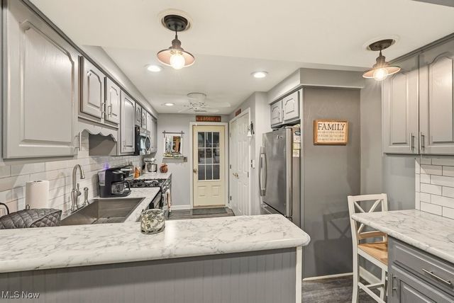 30 Newton Square Drive 3, Canfield, OH 44406