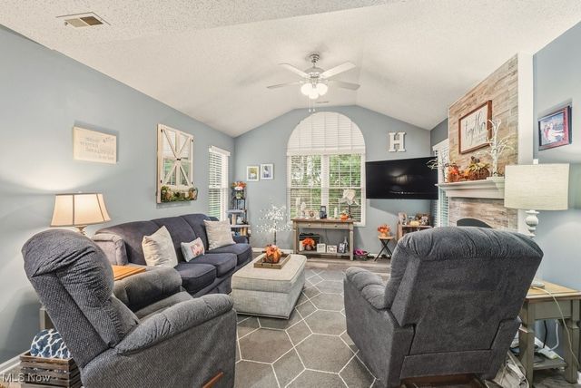 30 Newton Square Drive 3, Canfield, OH 44406