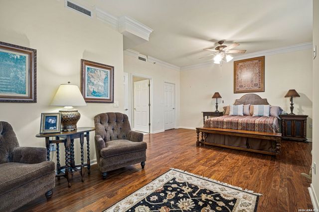 1 Towers Park Ln Apt 810, San Antonio, TX 78209