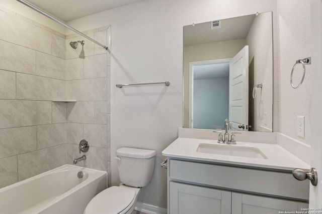 100 Shelton Pass, Cibolo, TX 78108