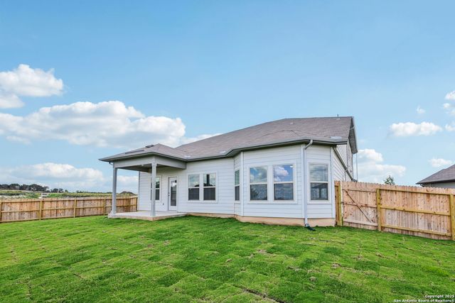100 Shelton Pass, Cibolo, TX 78108