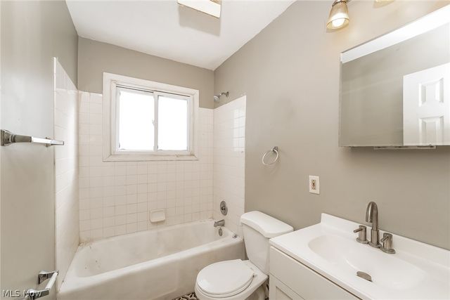 1604 W 23rd Street, Lorain, OH 44052