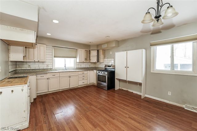 1604 W 23rd Street, Lorain, OH 44052