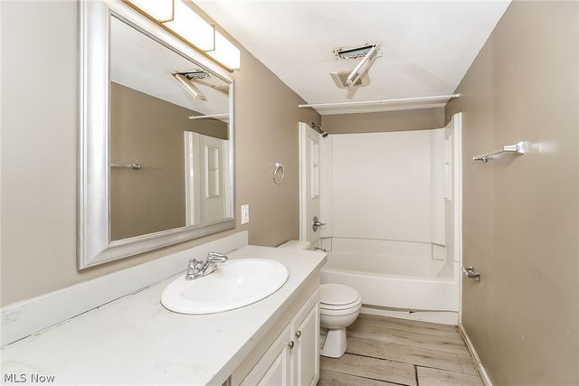 1604 W 23rd Street, Lorain, OH 44052