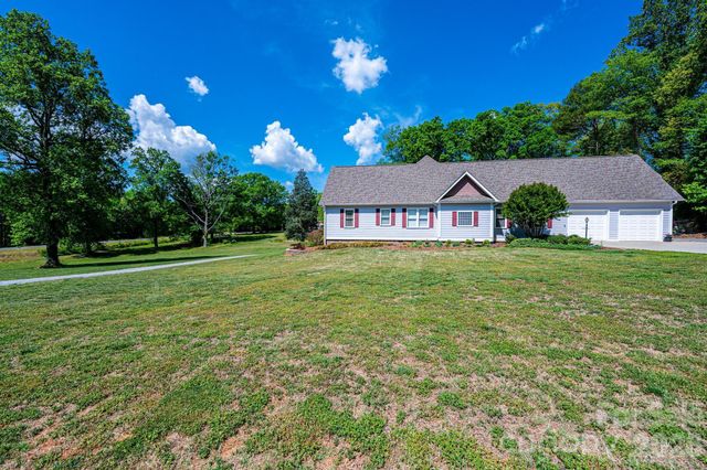 3085 James Street, Catawba, NC 28609