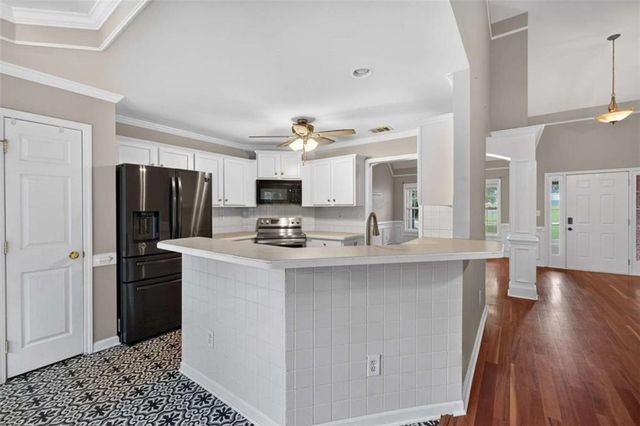65 Pecan Lane, Oxford, GA 30054
