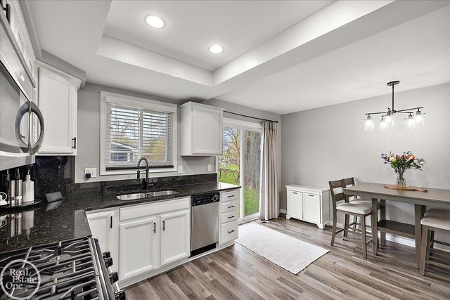 39684 Shoreline Drive, Harrison Twp, MI 48045