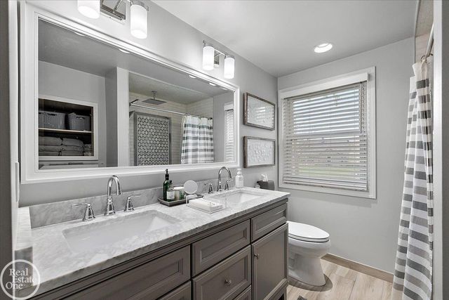 39684 Shoreline Drive, Harrison Twp, MI 48045
