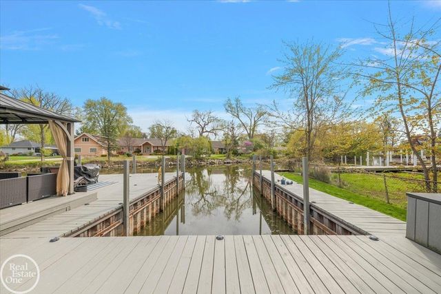 39684 Shoreline Drive, Harrison Twp, MI 48045