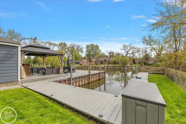 39684 Shoreline Drive, Harrison Twp, MI 48045