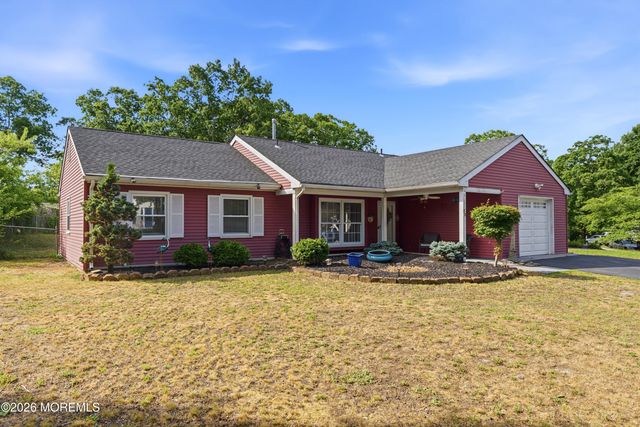 28 Aspen Circle, Barnegat, NJ 08005