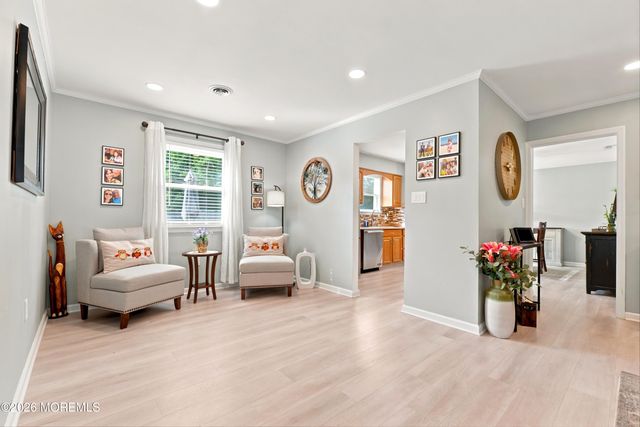 28 Aspen Circle, Barnegat, NJ 08005