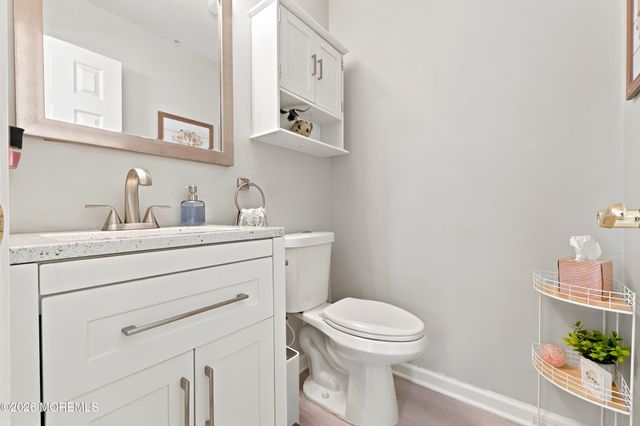 28 Aspen Circle, Barnegat, NJ 08005