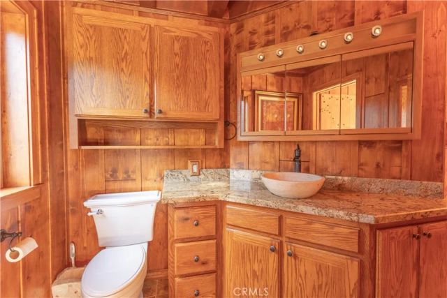 487 Wylerhorn Drive, Crestline, CA 92325