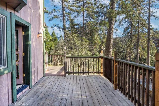 487 Wylerhorn Drive, Crestline, CA 92325