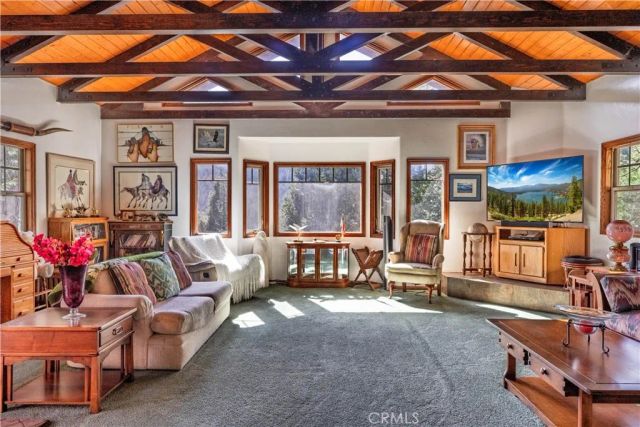 487 Wylerhorn Drive, Crestline, CA 92325