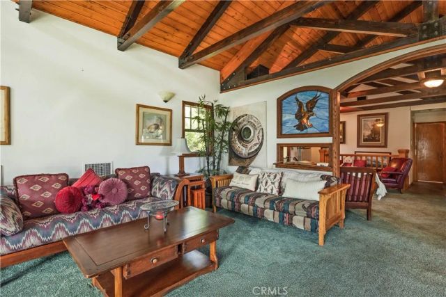 487 Wylerhorn Drive, Crestline, CA 92325