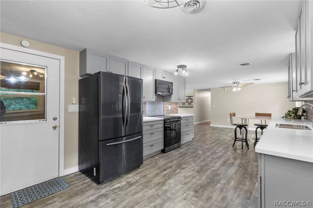 107 Allen Avenue, Inglis, FL 34449