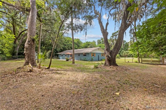107 Allen Avenue, Inglis, FL 34449