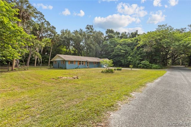 107 Allen Avenue, Inglis, FL 34449