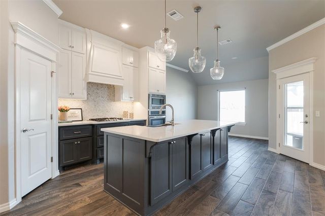 11824 Edi Avenue, Yukon, OK 73099