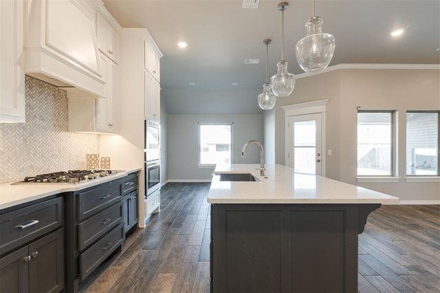 11824 Edi Avenue, Yukon, OK 73099