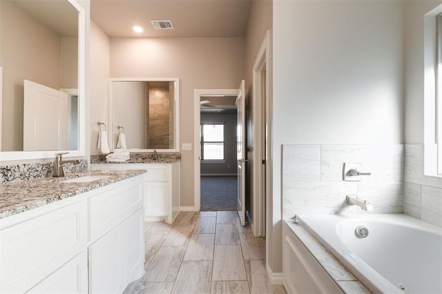 11824 Edi Avenue, Yukon, OK 73099