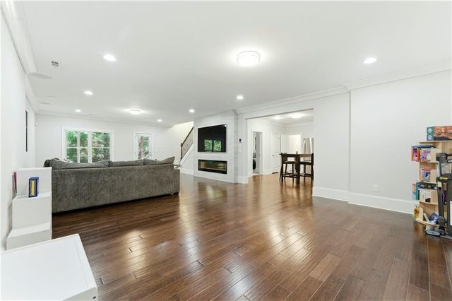 3573 Brookleigh Lane NE, Atlanta, GA 30319