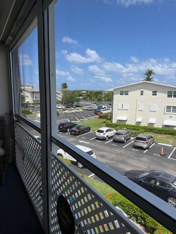 210 Horizon Street E, Boynton Beach, FL 33435