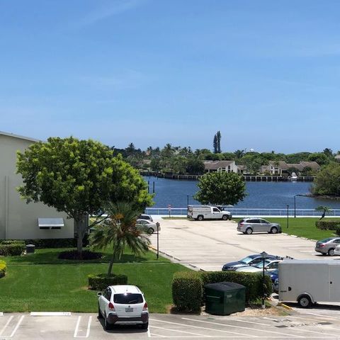 210 Horizon Street E, Boynton Beach, FL 33435