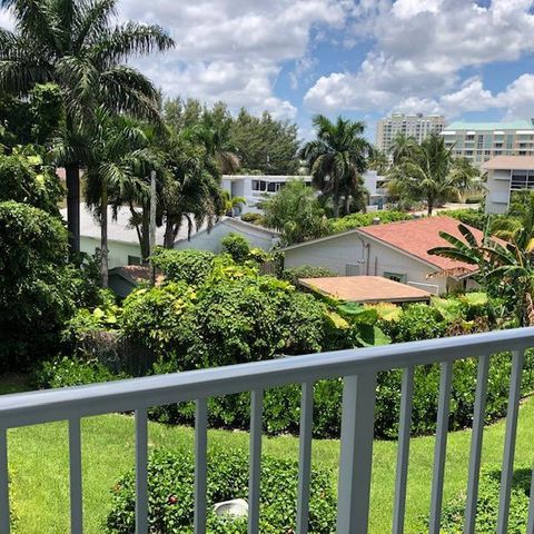 210 Horizon Street E, Boynton Beach, FL 33435