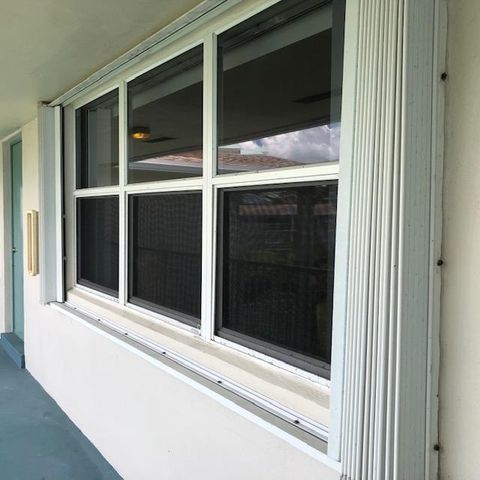 210 Horizon Street E, Boynton Beach, FL 33435