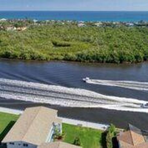 210 Horizon Street E, Boynton Beach, FL 33435