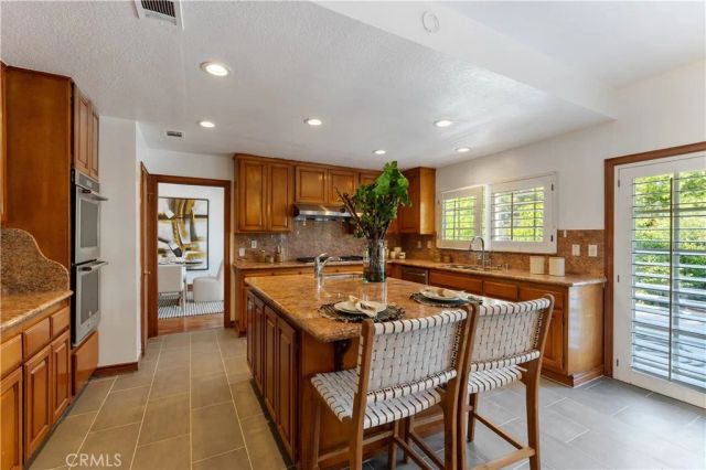 1011 Rodeo Road, Arcadia, CA 91006