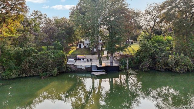 198 Guadalupe River, Seguin, TX 78155